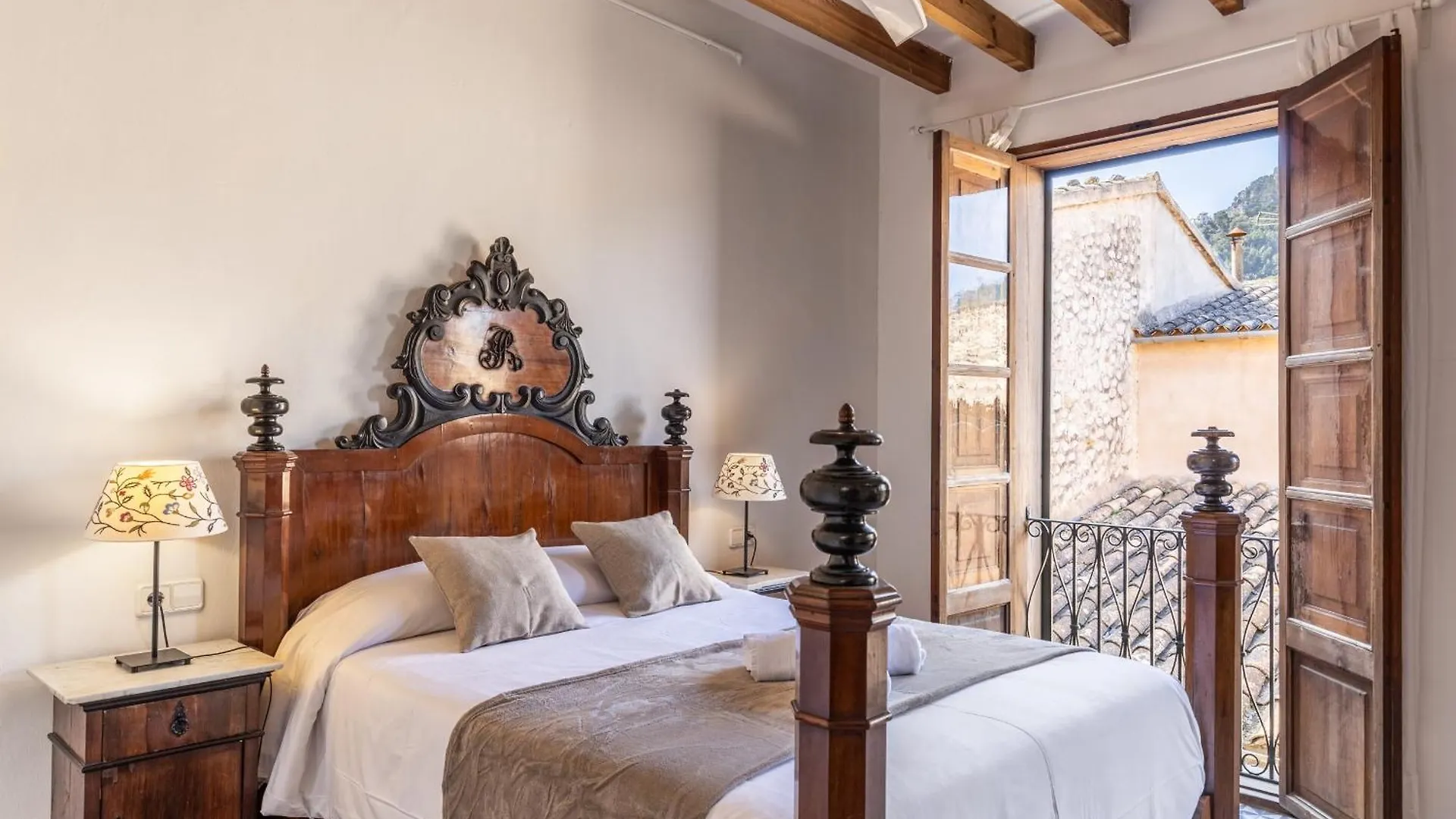 Mar 10 Villa Soller Spain